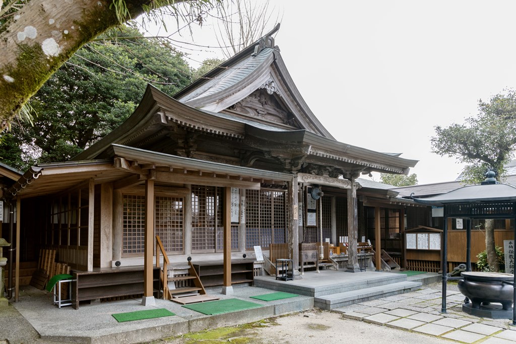 大宰府政庁初代長官が創建した筑紫野市の古刹「武藏寺」を訪ねる